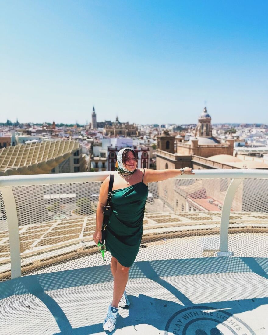 Δανάη Μπάρκα: Ανάρτησε νέες φωτογραφίες από την Ισπανία στο Instagram 