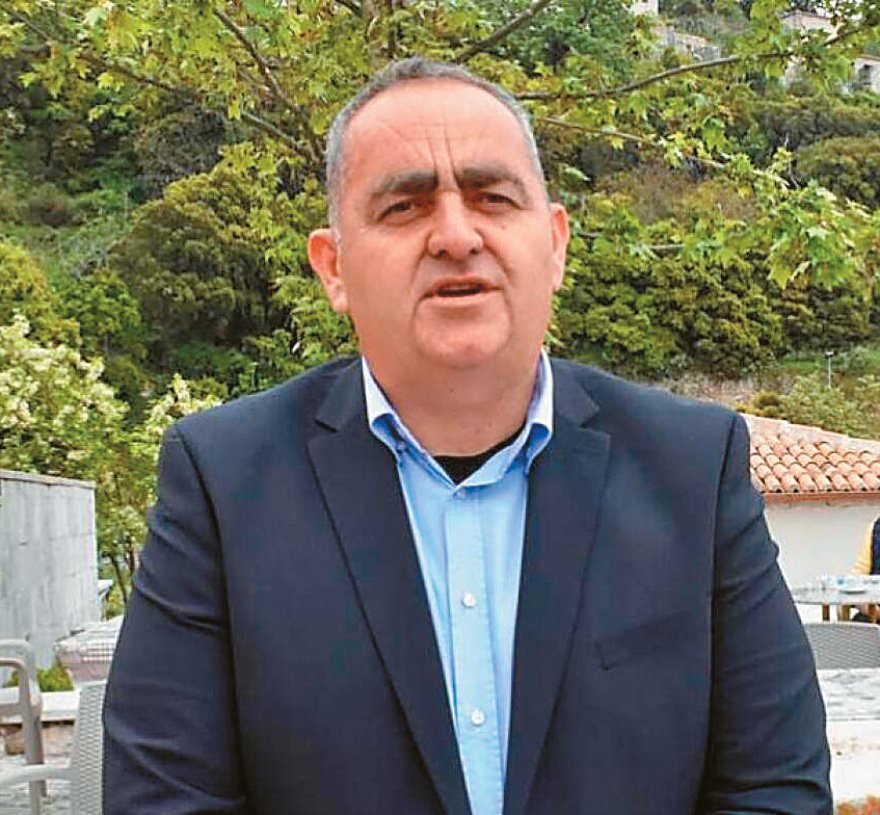 Η τελική μάχη για τη Χειμάρρα - Στις κάλπες οι ομογενείς για την εκλογή του διαδόχου του Φρέντη Μπελέρη