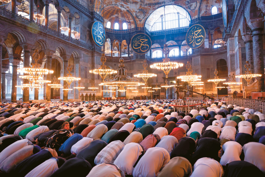 Η Μέση Ανατολή φλέγεται ξανά μετά τη δολοφονία Χανίγια: Ο ρόλος της Τουρκίας και οι στενοί δεσμοί της με τη Χαμάς