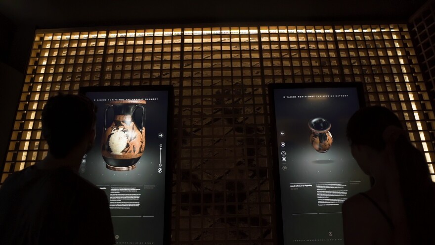 ΥΠΠΟ: Ο εκσυγχρονισμένος χώρος πληροφόρησης της Αρχαίας Ολύνθου προσφέρει μια μοναδική εμπειρία περιήγησης