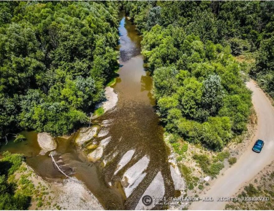 Φθιώτιδα : «Στέγνωσαν» ο Σπερχειός και οι παραπόταμοι από την ξηρασία - Δείτε φωτογραφίες και βίντεο