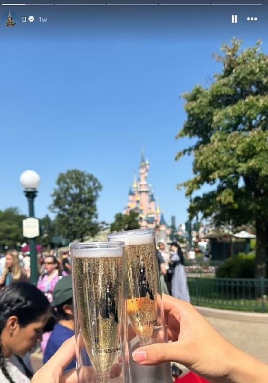 Ολυμπιακοί Αγώνες: Οι φωτογραφίες που έκαψαν την Παραγουανή κολυμβήτρια - «Δεν με έδιωξαν από το Ολυμπιακό χωριό» λέει τώρα