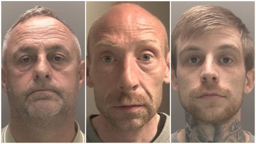 Βρετανία: Στη φυλακή τρεις κατηγορούμενοι για πρόκληση βίας - Πάνω από 100 συγκεντρώσεις διαμαρτυρίας απόψε