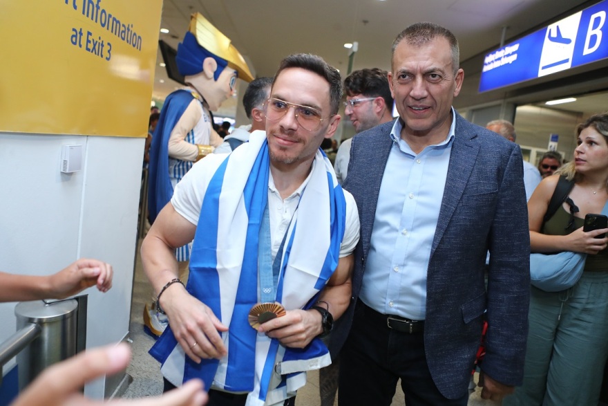 Λευτέρης Πετρούνιας: Επέστρεψε στην Ελλάδα με το χάλκινο μετάλλιο στο στήθος και έμαθε ότι το σπίτι της γυμναστικής θα πάρει το όνομά του