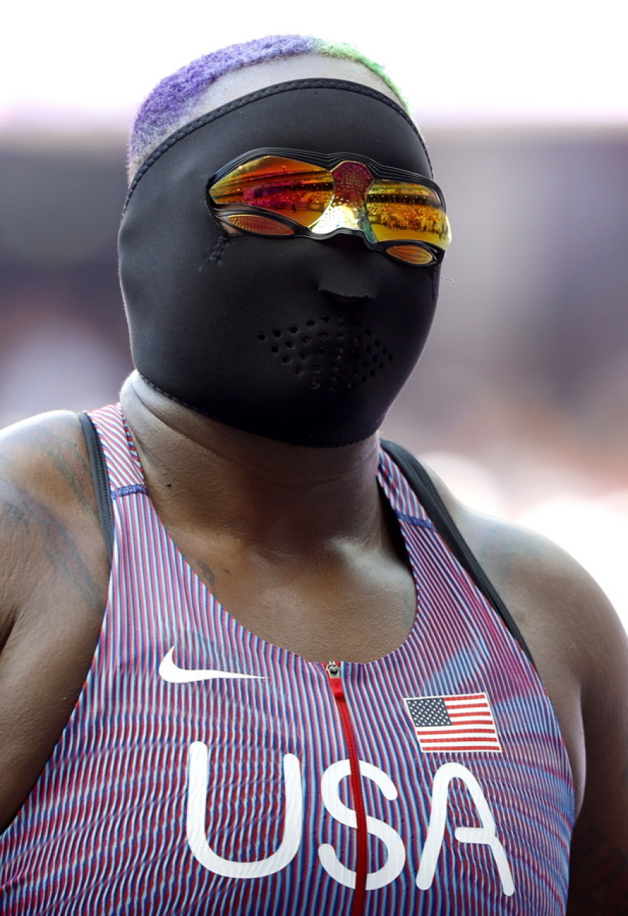 Ολυμπιακοί Αγώνες: Γιατί η Αμερικανίδα σφαιροβόλος αγωνίζεται με μάσκα - Το μετάλλιο στο Τόκιο και η παρατήρηση στο BBC