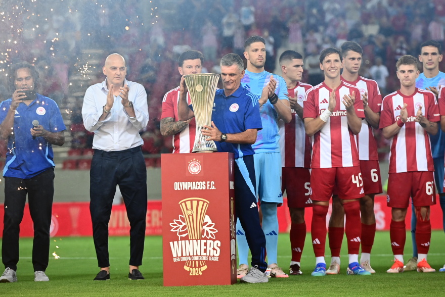 Ακόμη σκοράρουν στο Καραϊσκάκη - Φιλική ήττα 3-4 του Ολυμπιακού από τη Νότιγχαμ Φόρεστ - Δείτε τα γκολ 