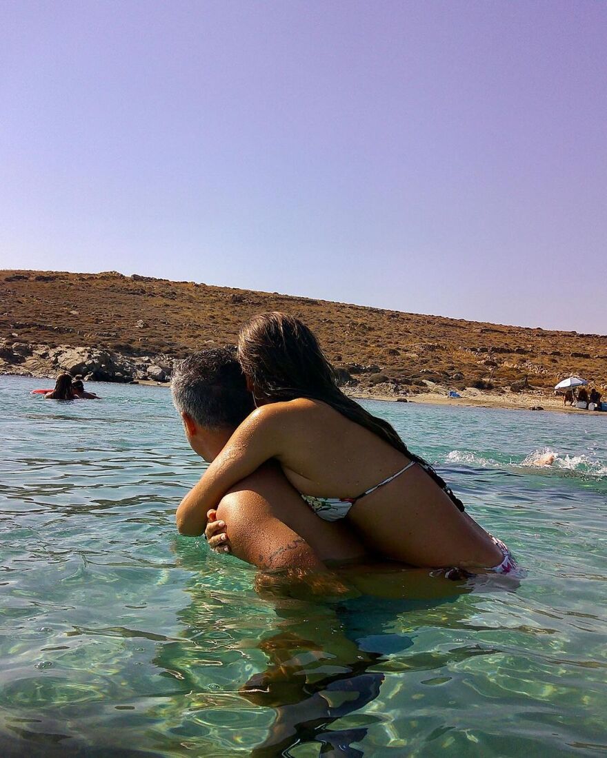 Τζέσικα Άλμπα: Οι φωτογραφίες της από τη Μύκονο - Γλυκές αναμνήσεις, γράφει