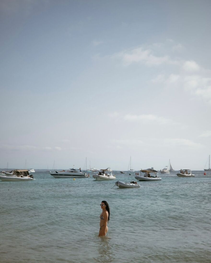 Κέιτι Πέρι: Προωθεί το νέο της άλμπουμ με μερικά καλοκαιρινά στιγμιότυπα