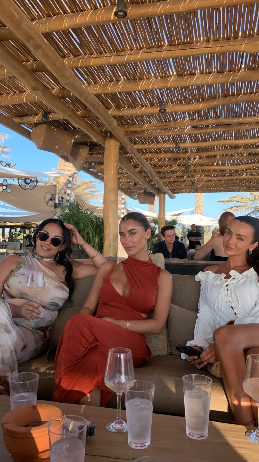 Κάντυ ΜακΝτέρμοτ: Στη Μύκονο κάνει διακοπές το διάσημο μοντέλο 