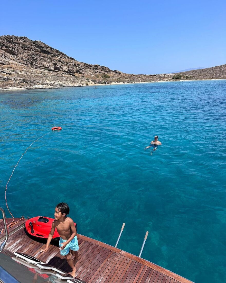Τζέσικα Άλμπα: Οι φωτογραφίες της από τη Μύκονο - Γλυκές αναμνήσεις, γράφει