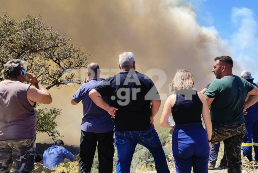 Φωτιά στο Ρέθυμνο: Μαίνεται ανεξέλεγκτη - Εκκενώθηκαν έξι οικισμοί, ενισχύθηκαν οι πυροσβεστικές δυνάμεις