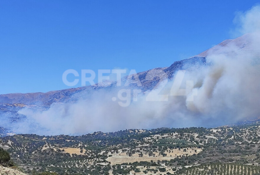 Φωτιά στο Ρέθυμνο: Μαίνεται ανεξέλεγκτη - Εκκενώθηκαν έξι οικισμοί, ενισχύθηκαν οι πυροσβεστικές δυνάμεις