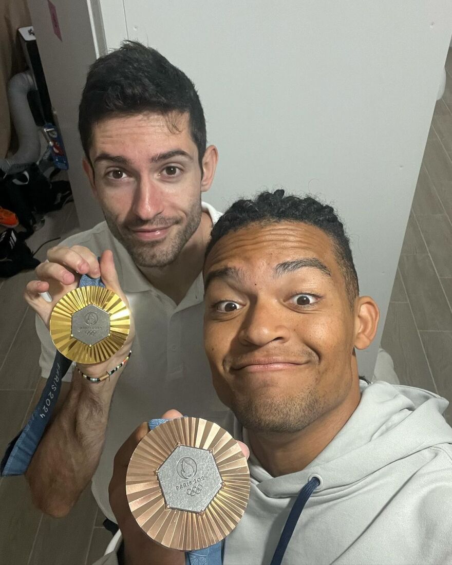 Μίλτος Τεντόγλου - Εμμανουήλ Καραλής: Παίζουν με μετάλλιά των Ολυμπιακών Αγώνων - «Αν τα ενώσετε δίνουν υπερδύναμη;»