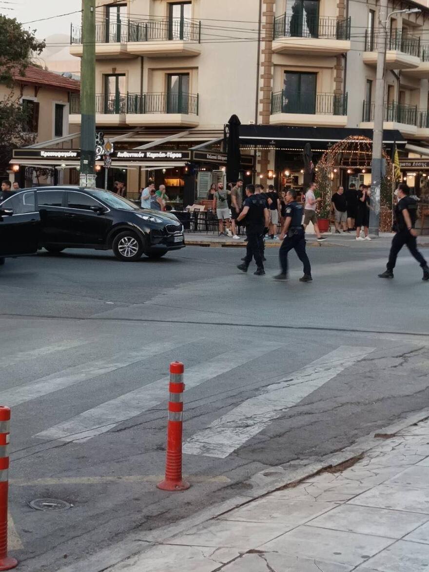 Νέα Φιλαδέλφεια: Ομάδα ατόμων πέταξε πέτρες σε αστυνομικούς - 10 προσαγωγές