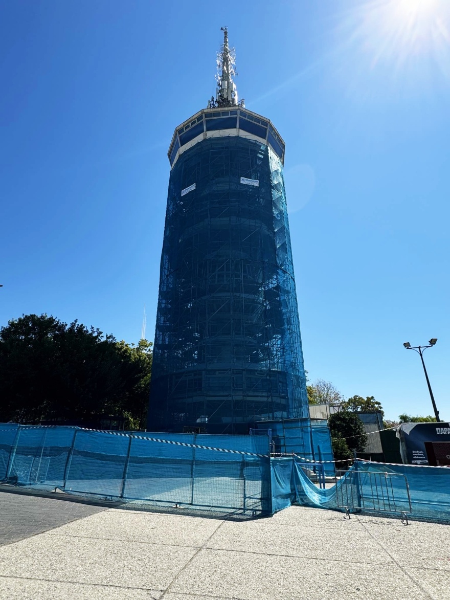 Θεσσαλονίκη: Ο πύργος του ΟΤΕ «ντυμένος» με σκαλωσιές	