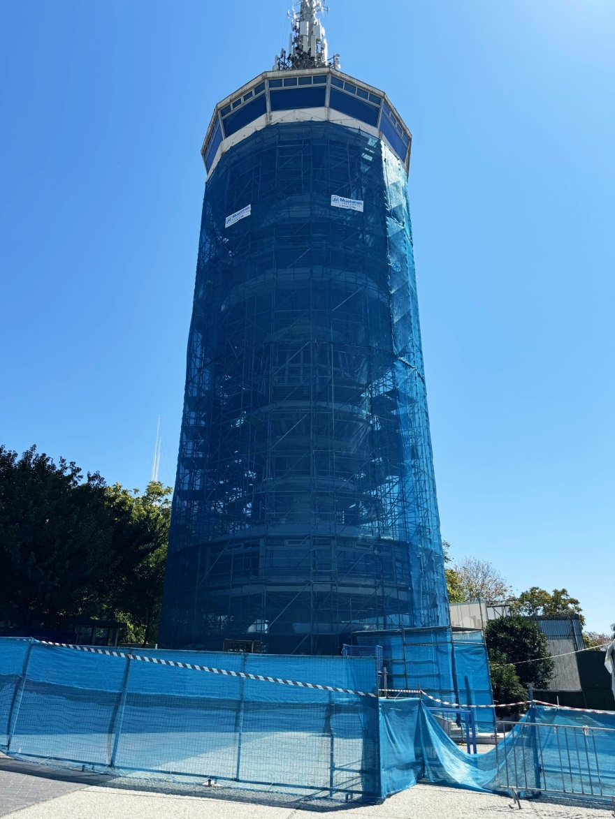 Θεσσαλονίκη: Ο πύργος του ΟΤΕ «ντυμένος» με σκαλωσιές	