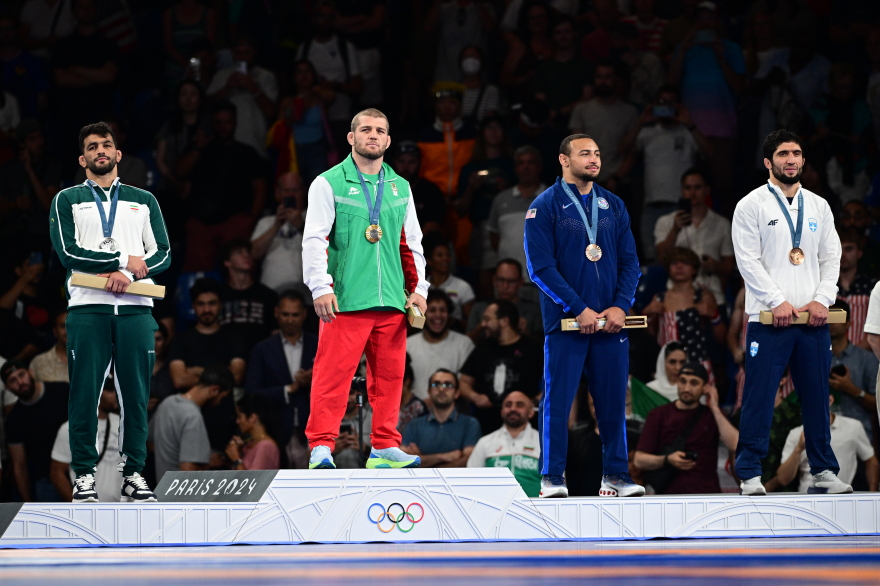 Ολυμπιακοί Αγώνες 2024: Η απονομή του χάλκινου μεταλλίου στον Κουρουγκλίεφ - Βίντεο, φωτογραφίες