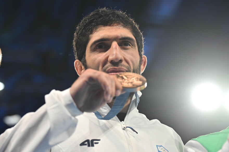 Ολυμπιακοί Αγώνες 2024: Η απονομή του χάλκινου μεταλλίου στον Κουρουγκλίεφ - Βίντεο, φωτογραφίες