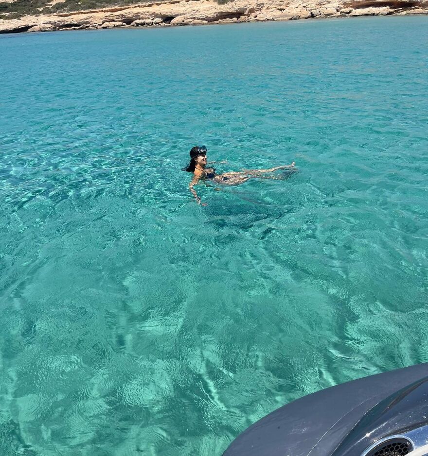 Άννα Πρέλεβιτς: Συνεχίζει τις διακοπές της με τον Νικήτα Νομικό