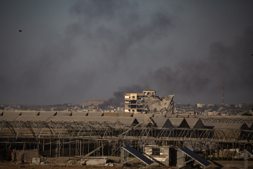 «Ναι» στις διαπραγματεύσεις με Χαμάς λέει το Ισραήλ - 18 νεκροί σε βομβαρδισμούς δυο σχολείων στη Γάζα