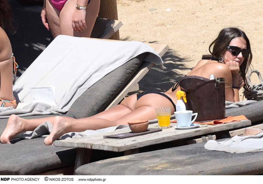 Τζέσικα Άλμπα: Μια εβδομάδα στον παράδεισο, γράφει για τις διακοπές στη Μύκονο