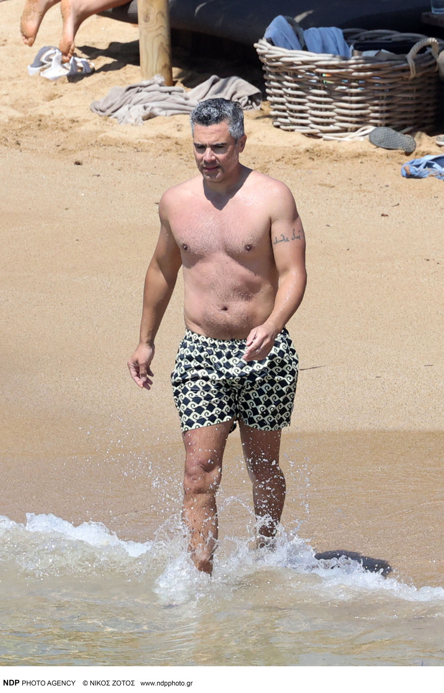 Τζέσικα Άλμπα: Μια εβδομάδα στον παράδεισο, γράφει για τις διακοπές στη Μύκονο