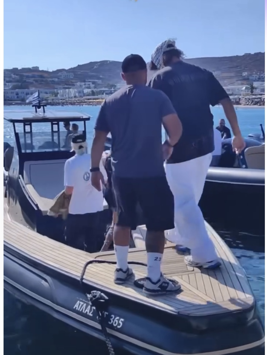 Μύκονος: Το πάρτι της χρονιάς και οι τρελοί τζίροι