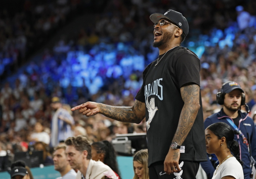 Ολυμπιακοί Αγώνες: Συγκλονιστικός τελικός στο μπάσκετ γυναικών, οι ΗΠΑ κέρδισαν 67-66 τη Γαλλία και κατέκτησαν το 8ο σερί χρυσό 