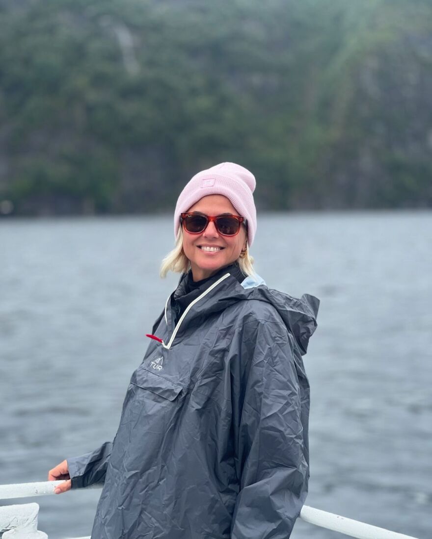 Χριστίνα Κοντοβά: Εξερευνεί τα νορβηγικά φιόρδ - Δείτε βίντεο