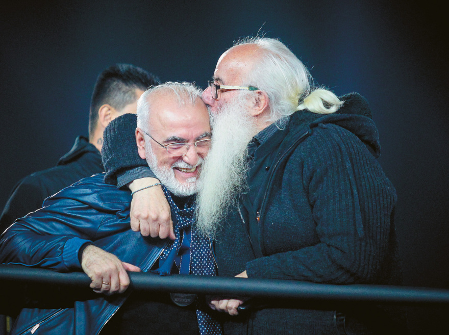 Απ' το Ροστόφ στη Χαλκιδική: Ο Ιβάν είναι εδώ, εμφάνιση με φωτογραφία από το Πόρτο Καρράς μετά από 4 χρόνια 