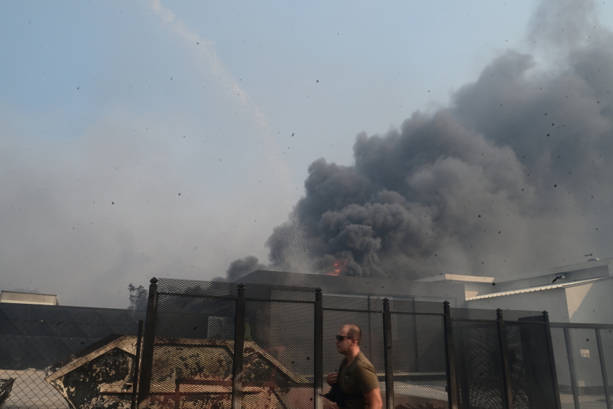 Φωτιά στην Αττική: Καταστράφηκαν σπίτια, επιχειρήσεις και περιουσίες σε Βριλήσσια, Πεντέλη, Χαλάνδρι - Βίντεο και φωτογραφίες