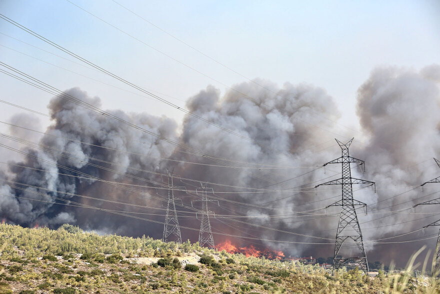 Megafire η πυρκαγιά της βορειοανατολικής Αττικής - Έχουν καεί πάνω από 100.000 στρέμματα