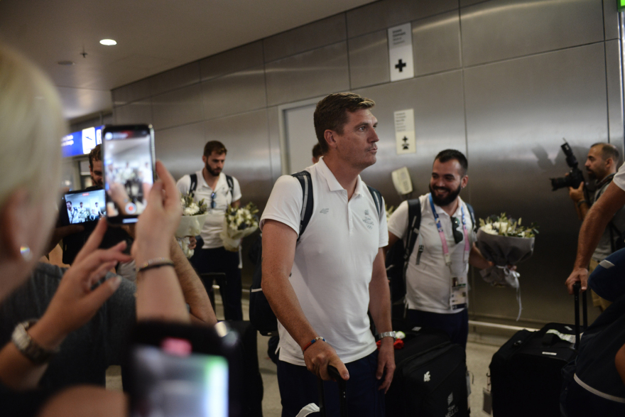 Ολυμπιακοί Αγώνες 2024: Επέστρεψε η Ολυμπιακή ομάδα - Τα φώτα σε Καραλή και Τεντόγλου - Δείτε βίντεο, φωτογραφίες 