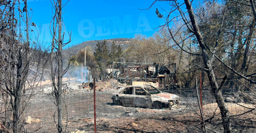 Φωτιά στην Αττική: Στις φλόγες παραδόθηκαν σπίτια, από θαύμα γλίτωσε το ησυχαστήριο του Θανάση Ευθυμιάδη