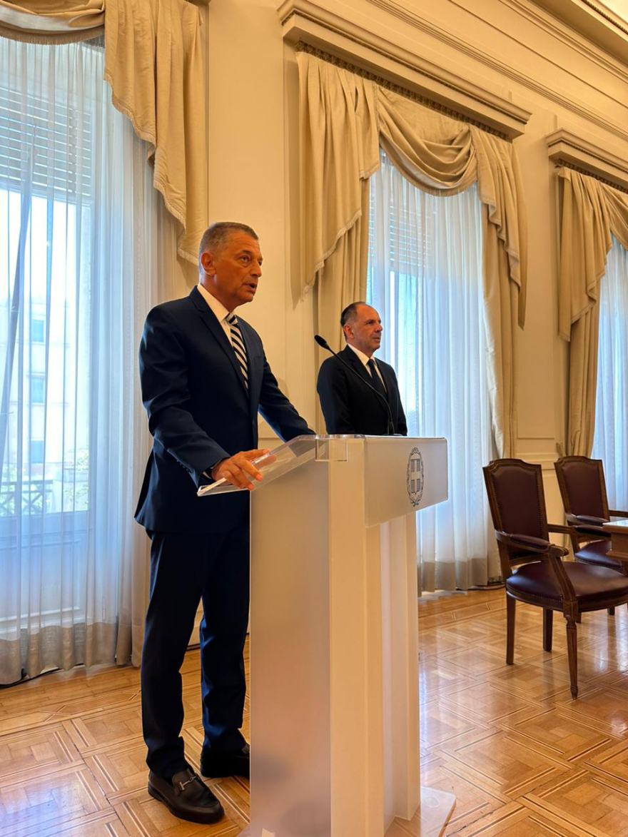 Άγιο Όρος: Ανέλαβε καθήκοντα διοικητή ο Αλκιβιάδης Στεφανής - Ένας στρατηγός για την ειρήνη στις Καρυές