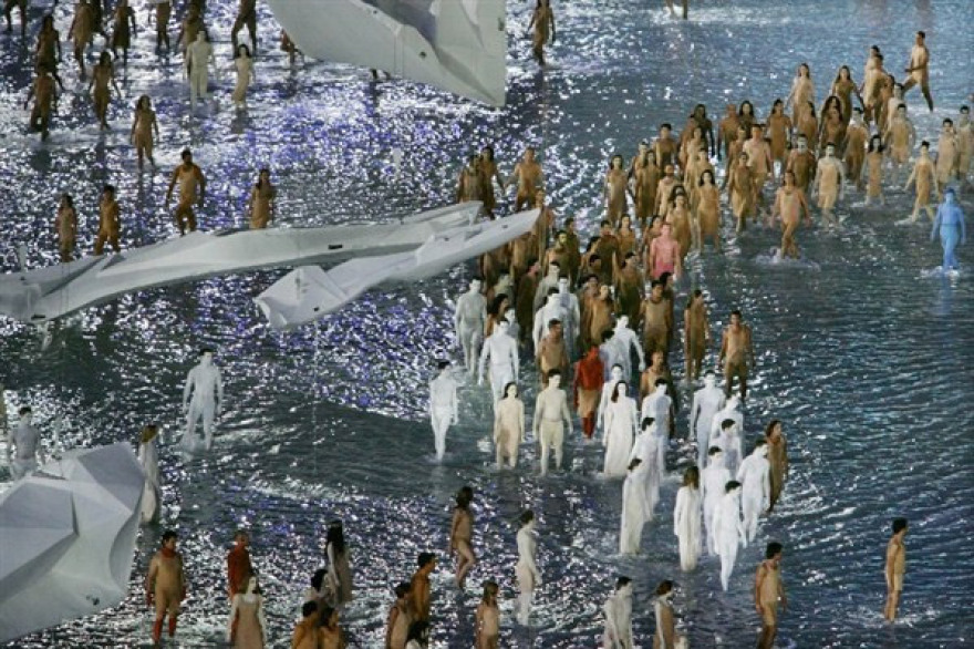 Μπορεί το Παρίσι να κερδίσει το παιχνίδι; -  Ποιοι αναπολούν την αξεπέραστη τελετή της Αθήνας 2004