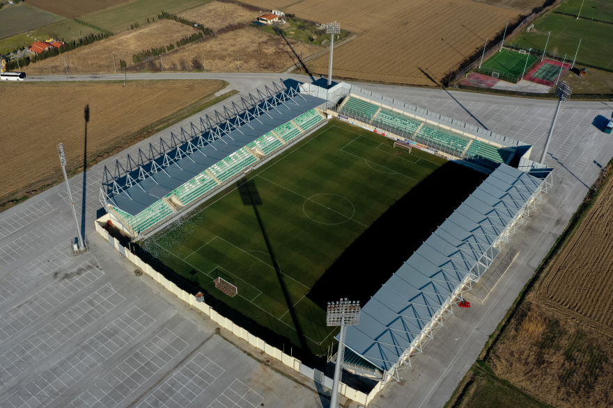 Ξάνθη: Εικόνες εγκατάλειψης για το γήπεδο στα Πηγάδια το οποίο είχε εγκαινιάσει ο Πελέ το 2005 - Βίντεο 