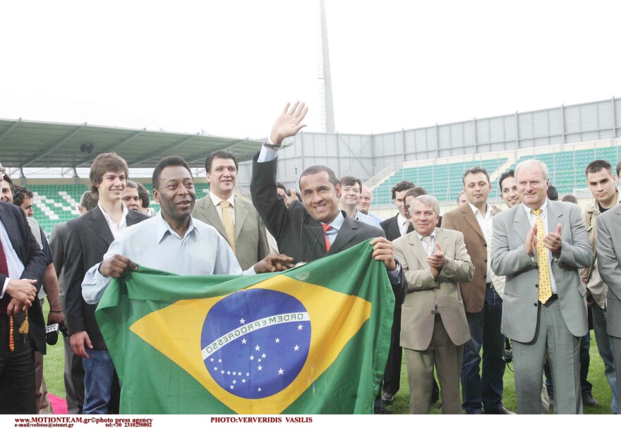 Ξάνθη: Εικόνες εγκατάλειψης για το γήπεδο στα Πηγάδια το οποίο είχε εγκαινιάσει ο Πελέ το 2005 - Βίντεο 