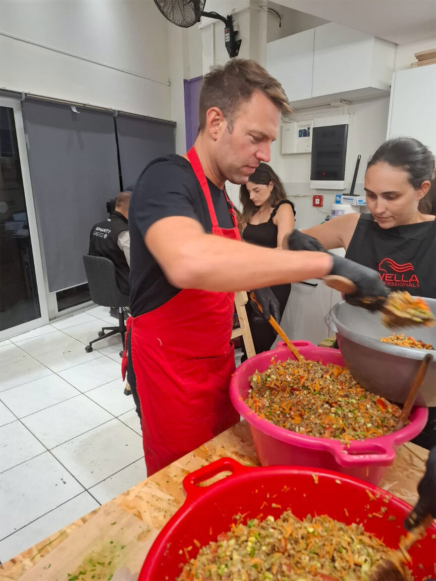 Κασσελάκης: Επισκέφθηκε το Συντονιστικό Κέντρο της ανθρωπιστικής εθελοντικής οργάνωσης «Humanity Greece»
