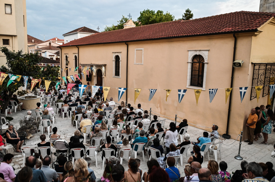 Ο εορτασμός του Δεκαπενταύγουστου στην Ελλάδα - Βίντεο και φωτογραφίες 