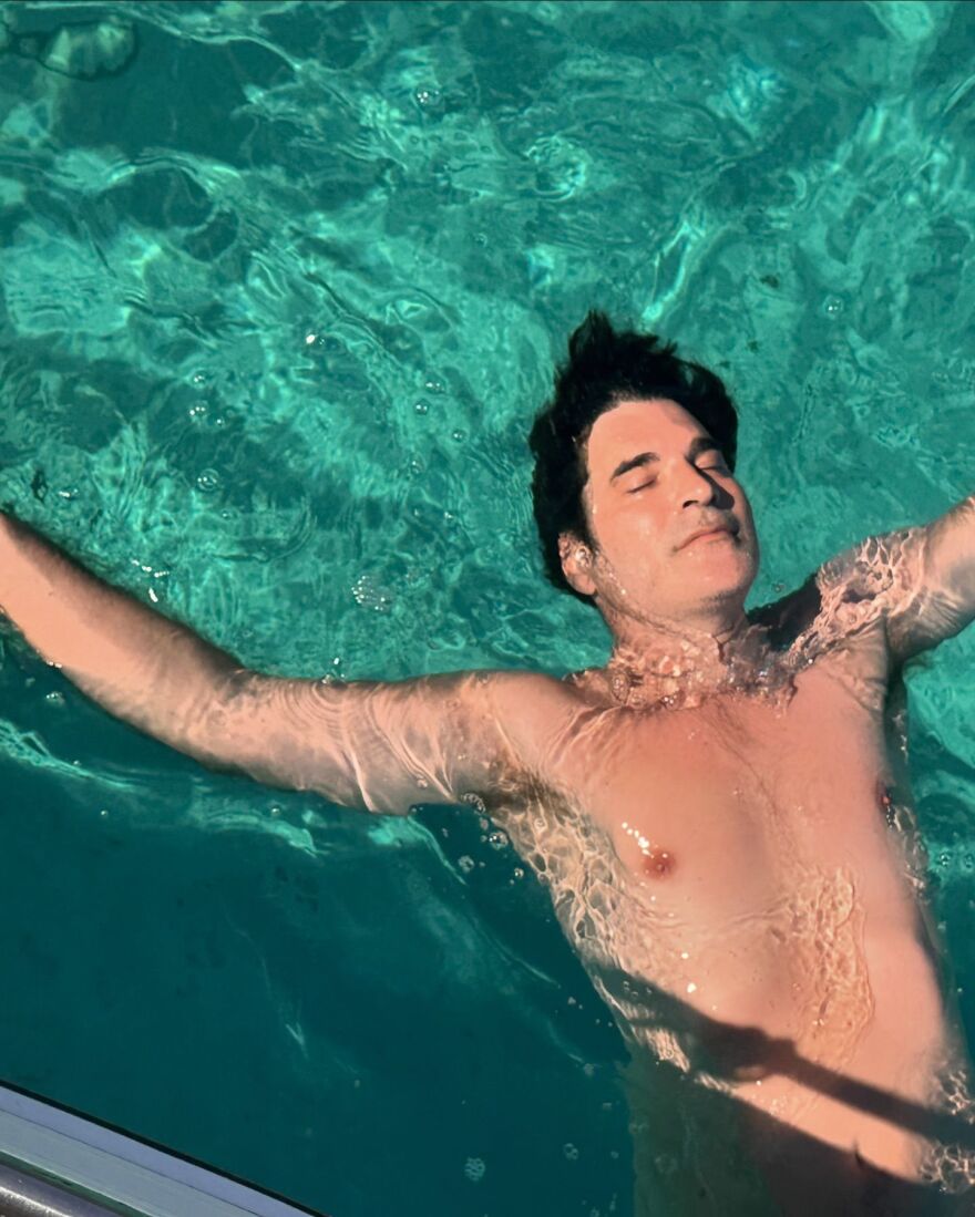 Χριστόφορος Παπακαλιάτης: Το φωτογραφικό άλμπουμ του από τις διακοπές στους Παξούς