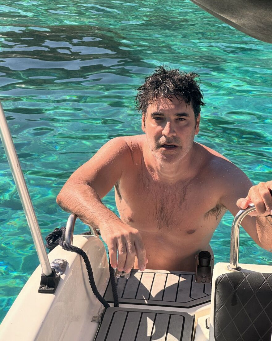 Χριστόφορος Παπακαλιάτης: Το φωτογραφικό άλμπουμ του από τις διακοπές στους Παξούς