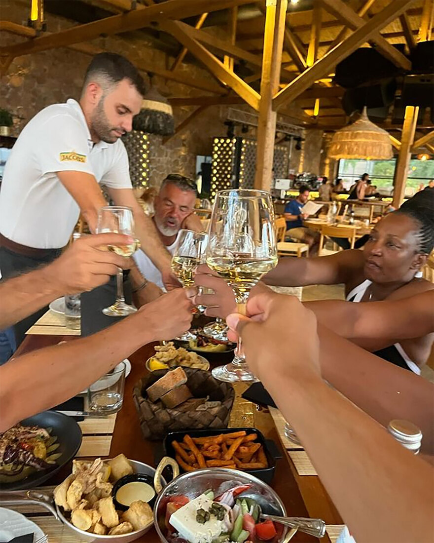 Φωτογραφίες: Με την οικογένεια του στον Πύργο Ηλείας ο Εμαννουήλ Καραλής 