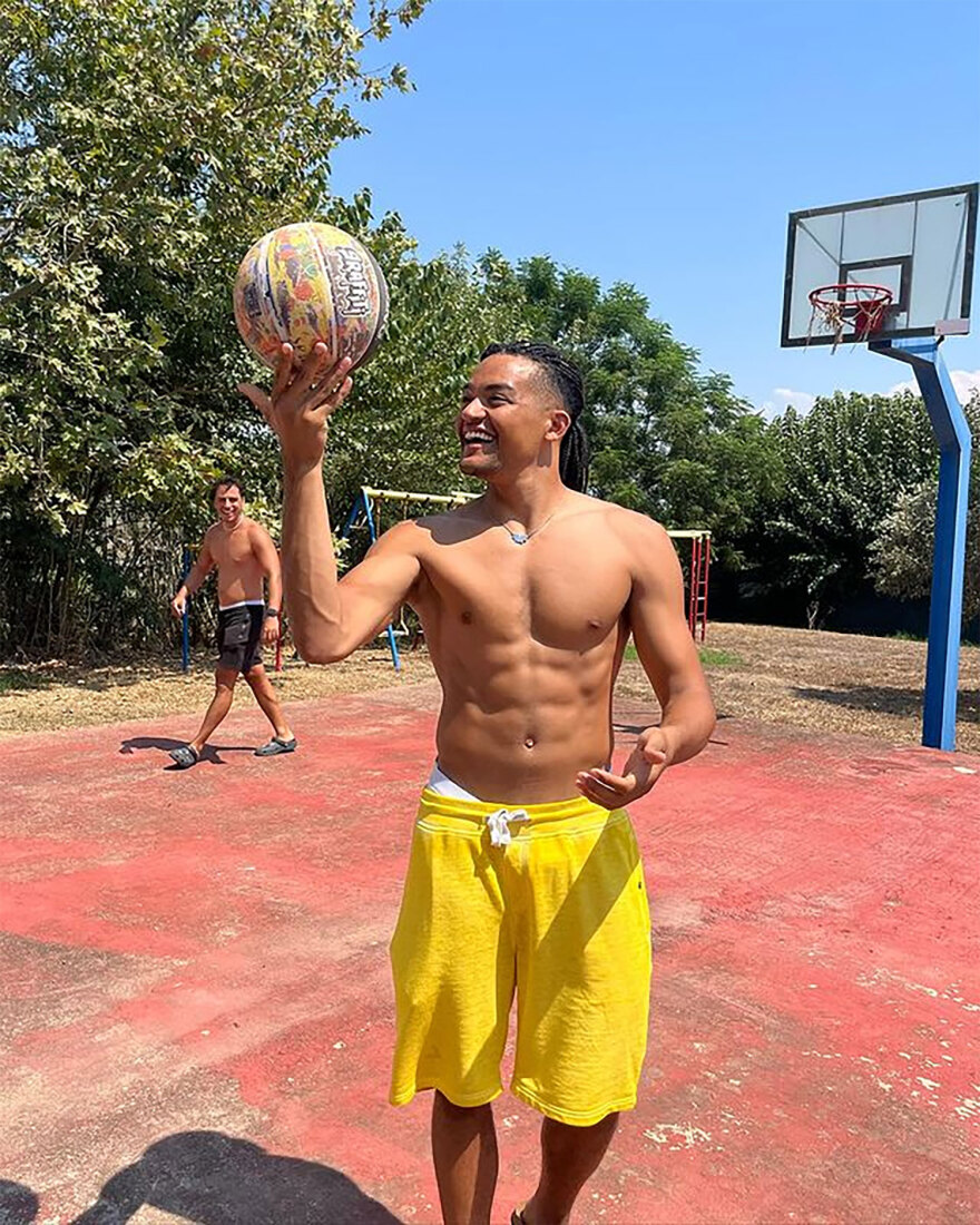 Φωτογραφίες: Με την οικογένεια του στον Πύργο Ηλείας ο Εμαννουήλ Καραλής 