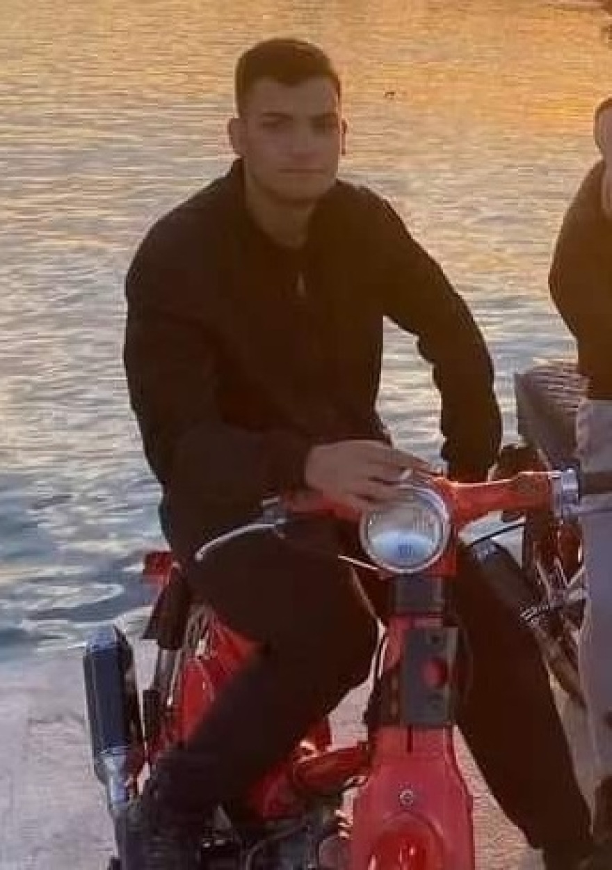 Τροχαίο στα Χανιά: Θρήνος για τα τρία παλικάρια, σήμερα οι κηδείες τους - Παραμένει στη ΜΕΘ η 22χρονη