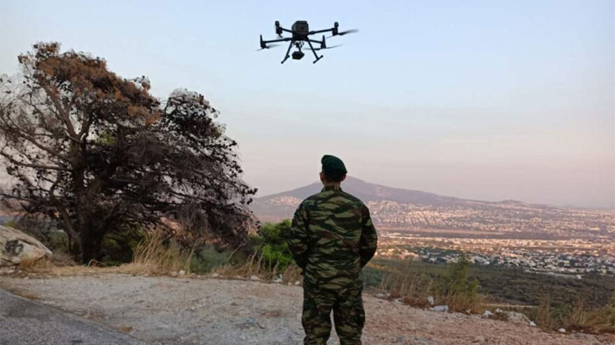 Περιπολίες πυρασφαλείας σε Πάρνηθα και Ροδόπη από τις Ένοπλες Δυνάμεις