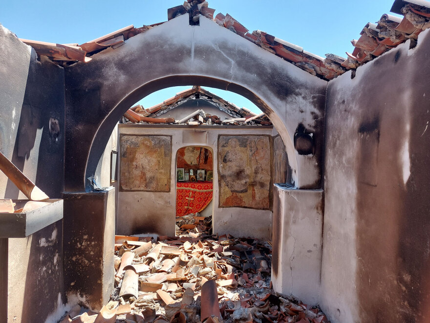 Υπουργείο Πολιτισμού: Ολοκληρώθηκαν οι αυτοψίες σε μνημεία και αρχαιολογικούς χώρους μετά τη φωτιά στην Αττική 