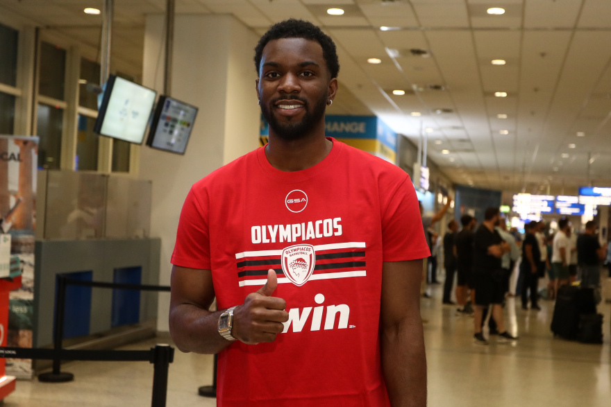Ολυμπιακός: Έφτασε στην Ελλάδα ο Κίναν Έβανς