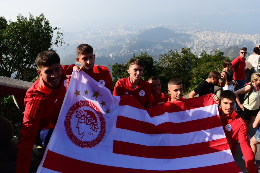Ολυμπιακός: Η επίσκεψη της ομάδας Νέων στο Άγαλμα του Χριστού Λυτρωτή  στο Ρίο Ντε Τζανέιρο -  Βίντεο, φωτογραφίες 