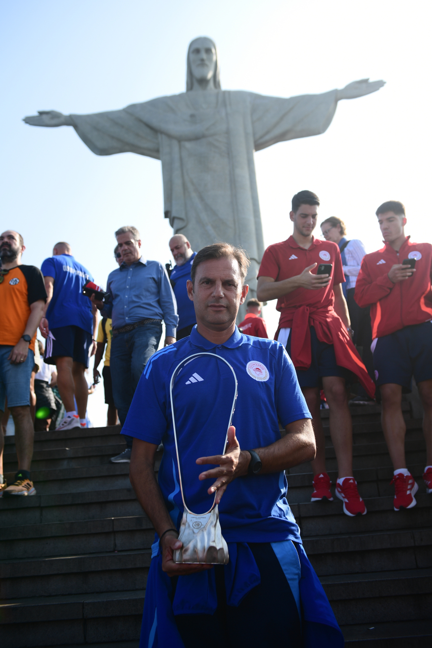Ολυμπιακός: Η επίσκεψη της ομάδας Νέων στο Άγαλμα του Χριστού Λυτρωτή  στο Ρίο Ντε Τζανέιρο -  Βίντεο, φωτογραφίες 